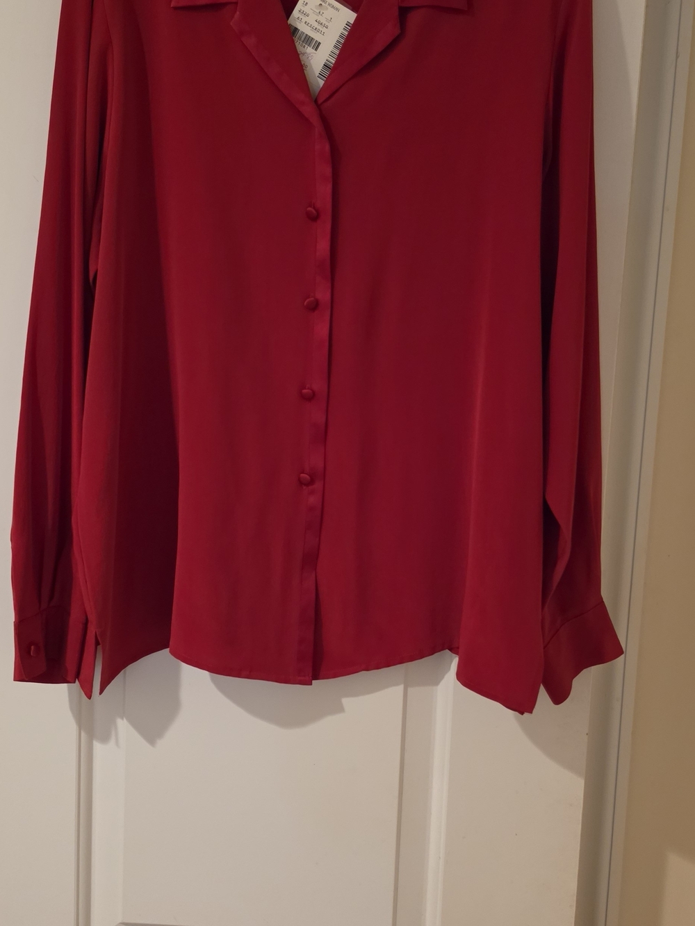 August Max Crimson Red 100% Silk Button-Down Long Sleeve Blouse
